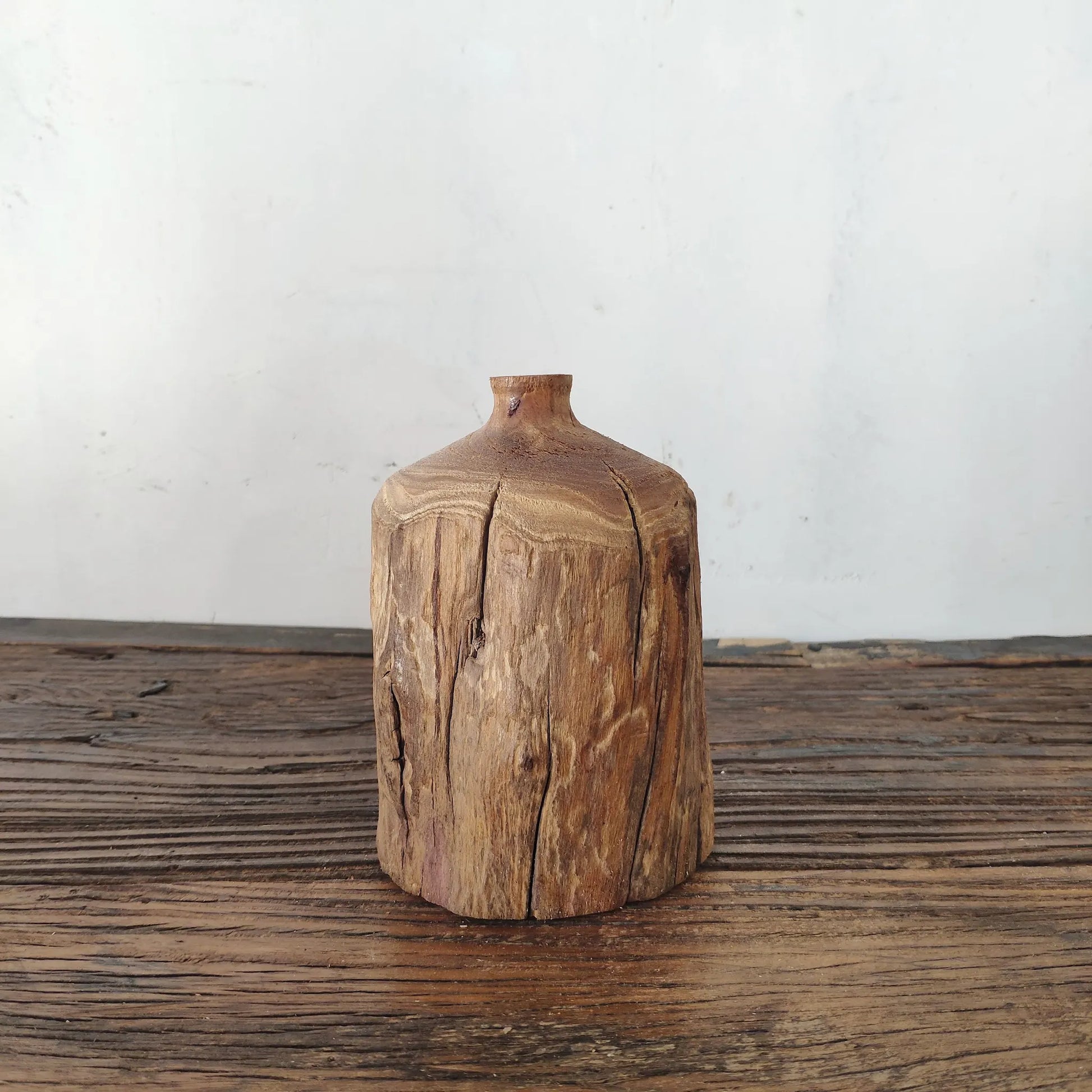 Small stout Wabi-sabi wood vase, minimalist zen tea room table decoration