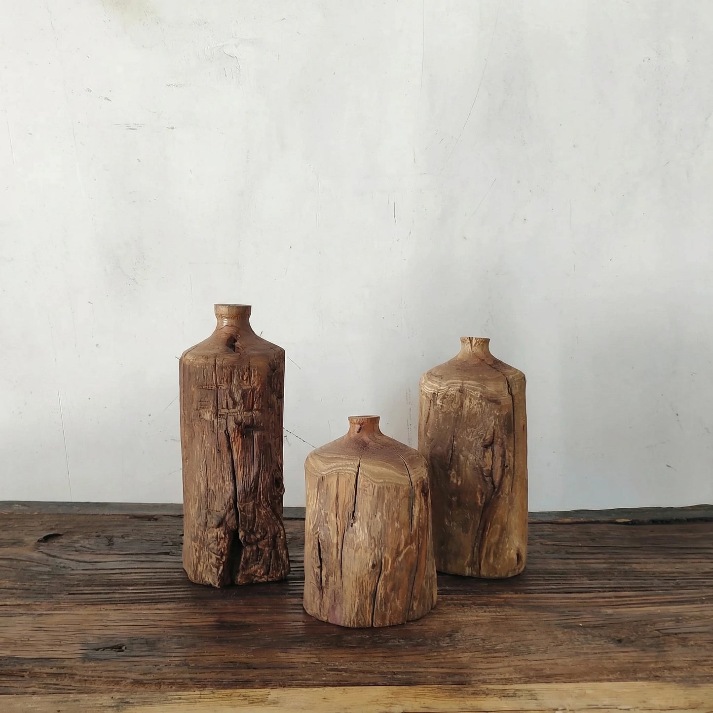 Vintage textured natural wood flower pots for dry floral arrangements, Japanese Wabi-sabi aesthetic.